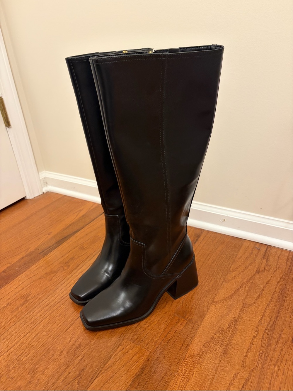 Vince Camuto | Classic Black Knee-High Leather Boots size 9 - Picture 13 of 14